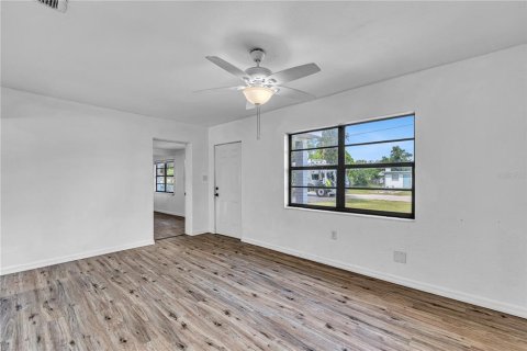 Villa ou maison à vendre à Winter Haven, Floride: 3 chambres, 114.08 m2 № 2406839 - photo 2