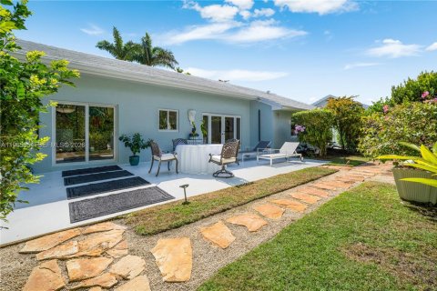 Villa ou maison à vendre à Miami, Floride: 4 chambres, 155.05 m2 № 2028053 - photo 28
