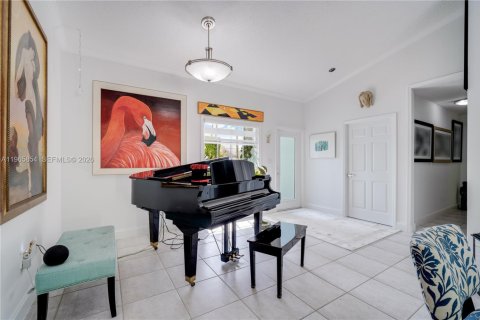 Villa ou maison à vendre à Miami, Floride: 4 chambres, 155.05 m2 № 2028053 - photo 7
