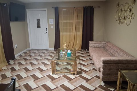 Appartement à louer à Miami, Floride: 5 chambres, 215.63 m2 № 2276301 - photo 4