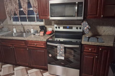 Appartement à louer à Miami, Floride: 5 chambres, 215.63 m2 № 2276301 - photo 7