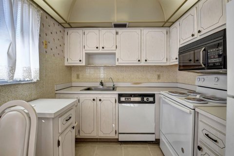 Купить кондоминиум в Делрей-Бич, Флорида 5 комнат, 81.75м2, № 2246196 - фото 14