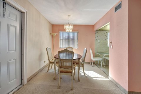 Купить кондоминиум в Делрей-Бич, Флорида 5 комнат, 81.75м2, № 2246196 - фото 11