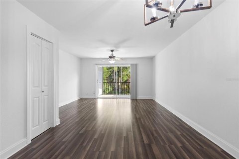 Copropriété à vendre à Tampa, Floride: 2 chambres, 99.78 m2 № 1886351 - photo 7