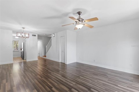 Copropriété à vendre à Tampa, Floride: 2 chambres, 99.78 m2 № 1886351 - photo 9