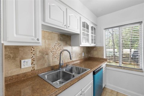 Copropriété à vendre à Tampa, Floride: 2 chambres, 99.78 m2 № 1886351 - photo 13