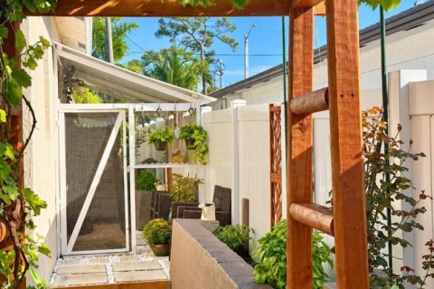 Casa en venta en Fort Lauderdale, Florida, 4 dormitorios, 231.79 m2 № 2414153 - foto 21