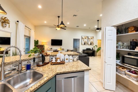 Casa en venta en Fort Lauderdale, Florida, 4 dormitorios, 231.79 m2 № 2414153 - foto 9