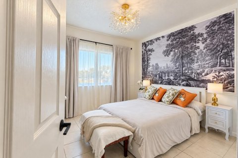 Casa en venta en Fort Lauderdale, Florida, 4 dormitorios, 231.79 m2 № 2414153 - foto 12