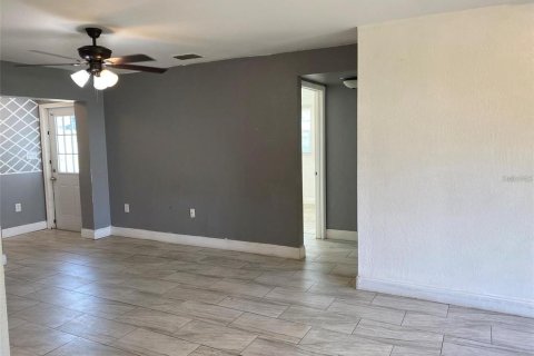 Casa en alquiler en Lake Wales, Florida, 3 dormitorios, 78.04 m2 № 1919307 - foto 6