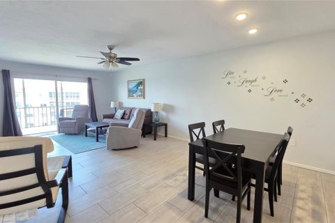 Condominio en alquiler en Bradenton, Florida, 2 dormitorios, 117.89 m2 № 2218512 - foto 9