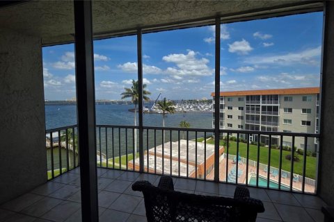 Condominio en alquiler en Bradenton, Florida, 2 dormitorios, 117.89 m2 № 2218512 - foto 20
