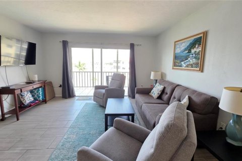 Condominio en alquiler en Bradenton, Florida, 2 dormitorios, 117.89 m2 № 2218512 - foto 11