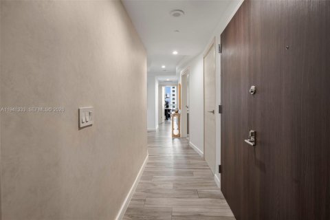 Condominio en venta en Miami, Florida, 3 dormitorios, 149.85 m2 № 1998668 - foto 9