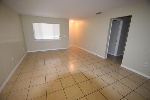 Apartamento en alquiler en Auburndale, Florida, 2 dormitorios, 83.61 m2 № 1769428 - foto 3