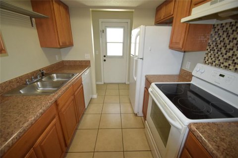 Apartamento en alquiler en Auburndale, Florida, 2 dormitorios, 83.61 m2 № 1769428 - foto 9