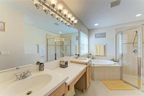 Villa ou maison à vendre à Bradenton, Floride: 3 chambres, 183.57 m2 № 1898683 - photo 24