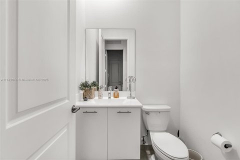 Villa ou maison à vendre à Miramar, Floride: 3 chambres, 190.17 m2 № 1985215 - photo 27