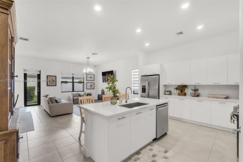 Villa ou maison à vendre à Miramar, Floride: 3 chambres, 190.17 m2 № 1985215 - photo 6