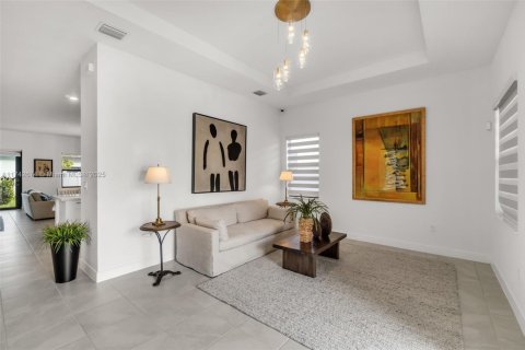 Villa ou maison à vendre à Miramar, Floride: 3 chambres, 190.17 m2 № 1985215 - photo 4