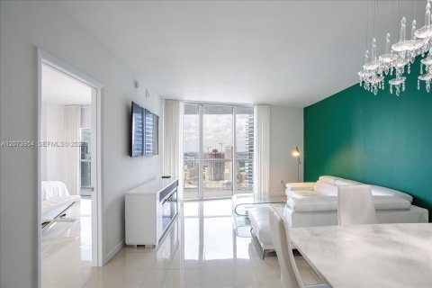Condo à Miami, Floride, 1 chambre  № 2339893