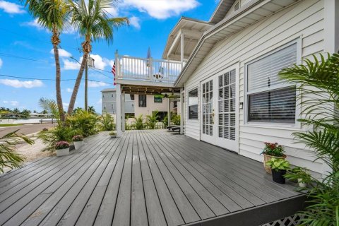 Commercial property in Treasure Island, Florida 2 bedrooms, 196.4 sq.m. № 2396316 - photo 6