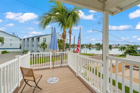 Commercial property in Treasure Island, Florida 2 bedrooms, 196.4 sq.m. № 2396316 - photo 20