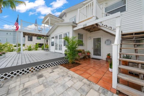 Commercial property in Treasure Island, Florida 2 bedrooms, 196.4 sq.m. № 2396316 - photo 26