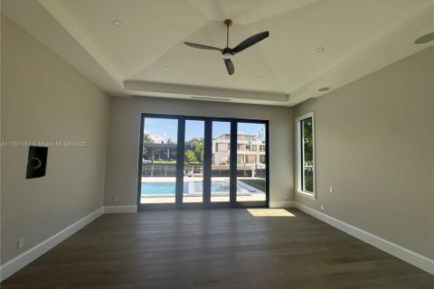 Villa ou maison à vendre à Fort Lauderdale, Floride: 7 chambres, 557.41 m2 № 1712890 - photo 14