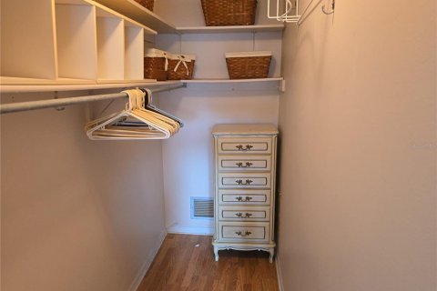 Condo in Saint Petersburg, Florida, 2 bedrooms № 2199303 - photo 22