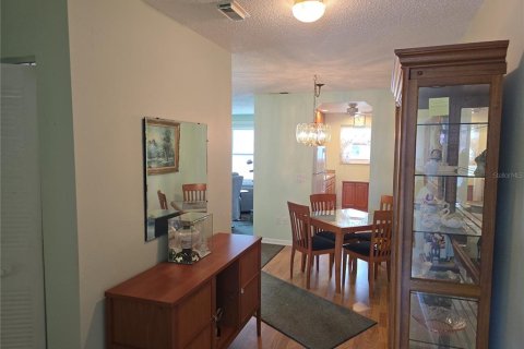 Condo in Saint Petersburg, Florida, 2 bedrooms № 2199303 - photo 6