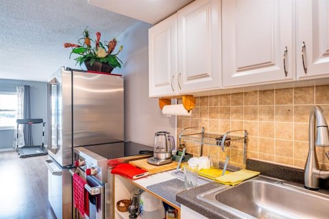 Condominio en venta en Saint Petersburg, Florida, 1 dormitorio, 45.06 m2 № 1526594 - foto 10
