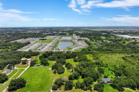House in Kissimmee, Florida 4 bedrooms, 183.95 sq.m. № 2120937 - photo 23
