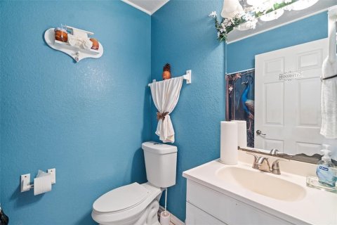 House in Kissimmee, Florida 4 bedrooms, 183.95 sq.m. № 2120937 - photo 14