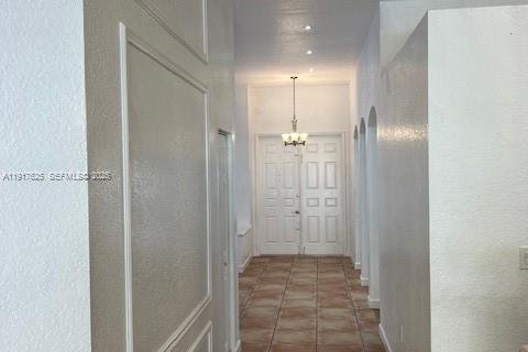 Снять в аренду виллу или дом в Дорал, Флорида 4 спальни, 186.83м2, № 1973873 - фото 19