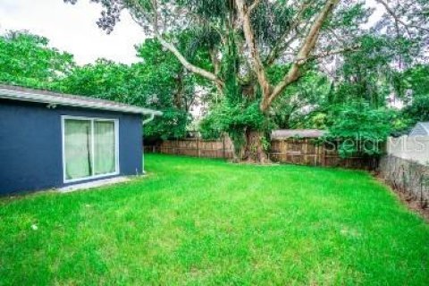 Villa ou maison à louer à Tampa, Floride: 3 chambres, 102.19 m2 № 2113786 - photo 2