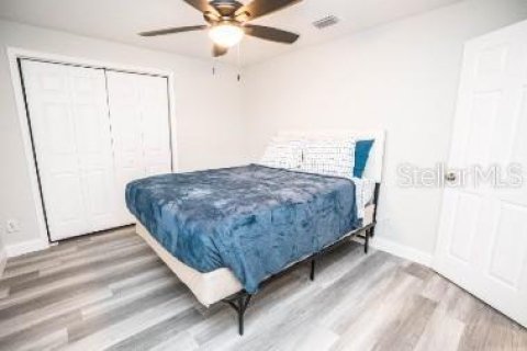 Villa ou maison à louer à Tampa, Floride: 3 chambres, 102.19 m2 № 2113786 - photo 11