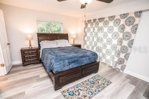 Villa ou maison à louer à Tampa, Floride: 3 chambres, 102.19 m2 № 2113786 - photo 13
