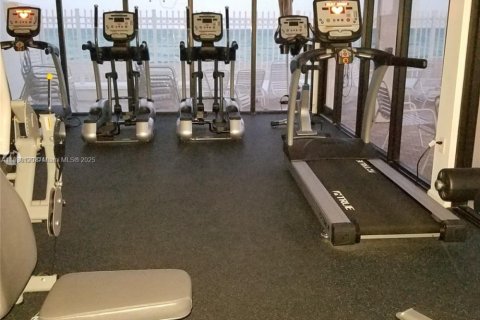 Снять в аренду кондоминиум в Холливуд, Флорида 1 спальня, 72.46м2, № 1865031 - фото 25