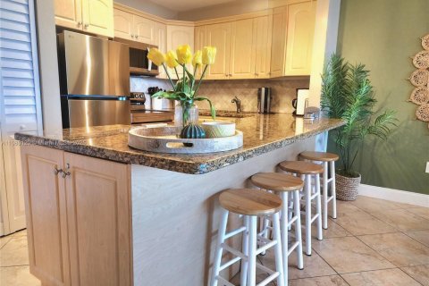 Снять в аренду кондоминиум в Холливуд, Флорида 1 спальня, 72.46м2, № 1865031 - фото 6