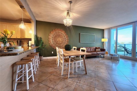 Снять в аренду кондоминиум в Холливуд, Флорида 1 спальня, 72.46м2, № 1865031 - фото 10