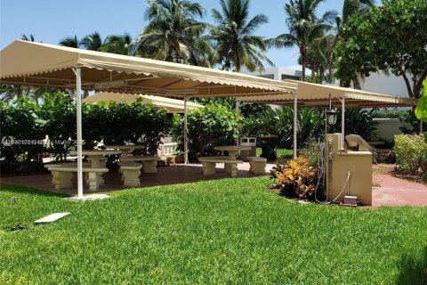 Снять в аренду кондоминиум в Холливуд, Флорида 1 спальня, 72.46м2, № 1865031 - фото 26