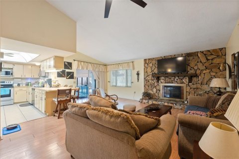 Casa en venta en New Port Richey, Florida, 2 dormitorios, 142.42 m2 № 1880638 - foto 14