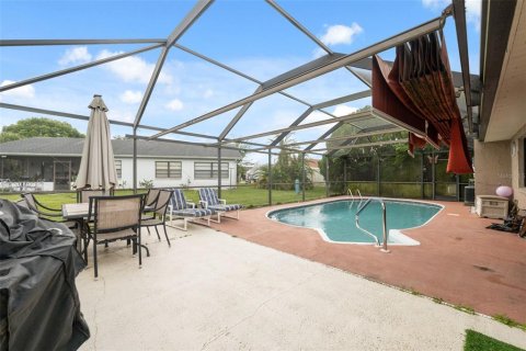 Casa en venta en New Port Richey, Florida, 2 dormitorios, 142.42 m2 № 1880638 - foto 30