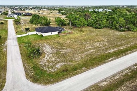 Terreno en venta en Cape Coral, Florida № 1983315 - foto 3