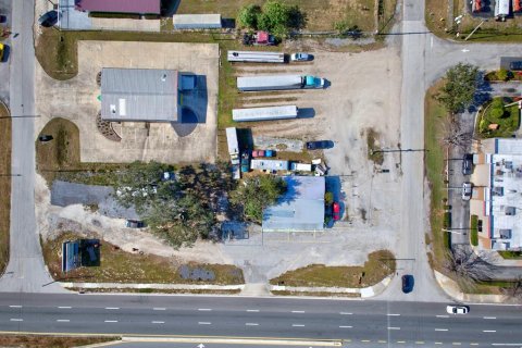 Commercial property in Avon Park, Florida № 1722557 - photo 7