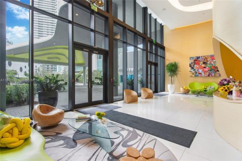 Condo in Miami, Florida, 1 bedroom  № 1833786 - photo 10