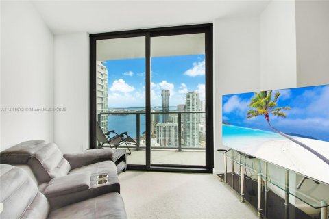 Condo in Miami, Florida, 1 bedroom  № 1833786 - photo 3