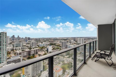 Condo in Miami, Florida, 1 bedroom  № 1833786 - photo 6