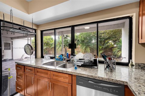 Купить виллу или дом в Мирамар, Флорида 3 спальни, 131.55м2, № 1969726 - фото 17